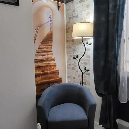 Apartment T2 Des Arenes *