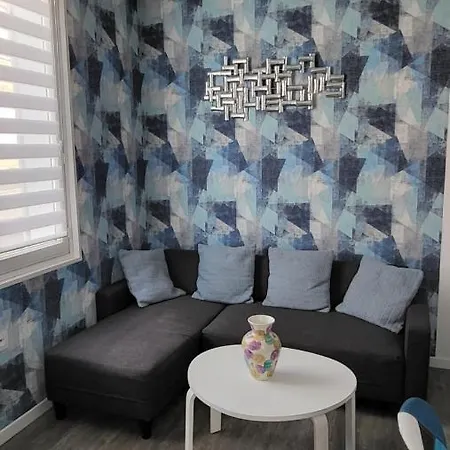 Apartment T2 Des Arenes